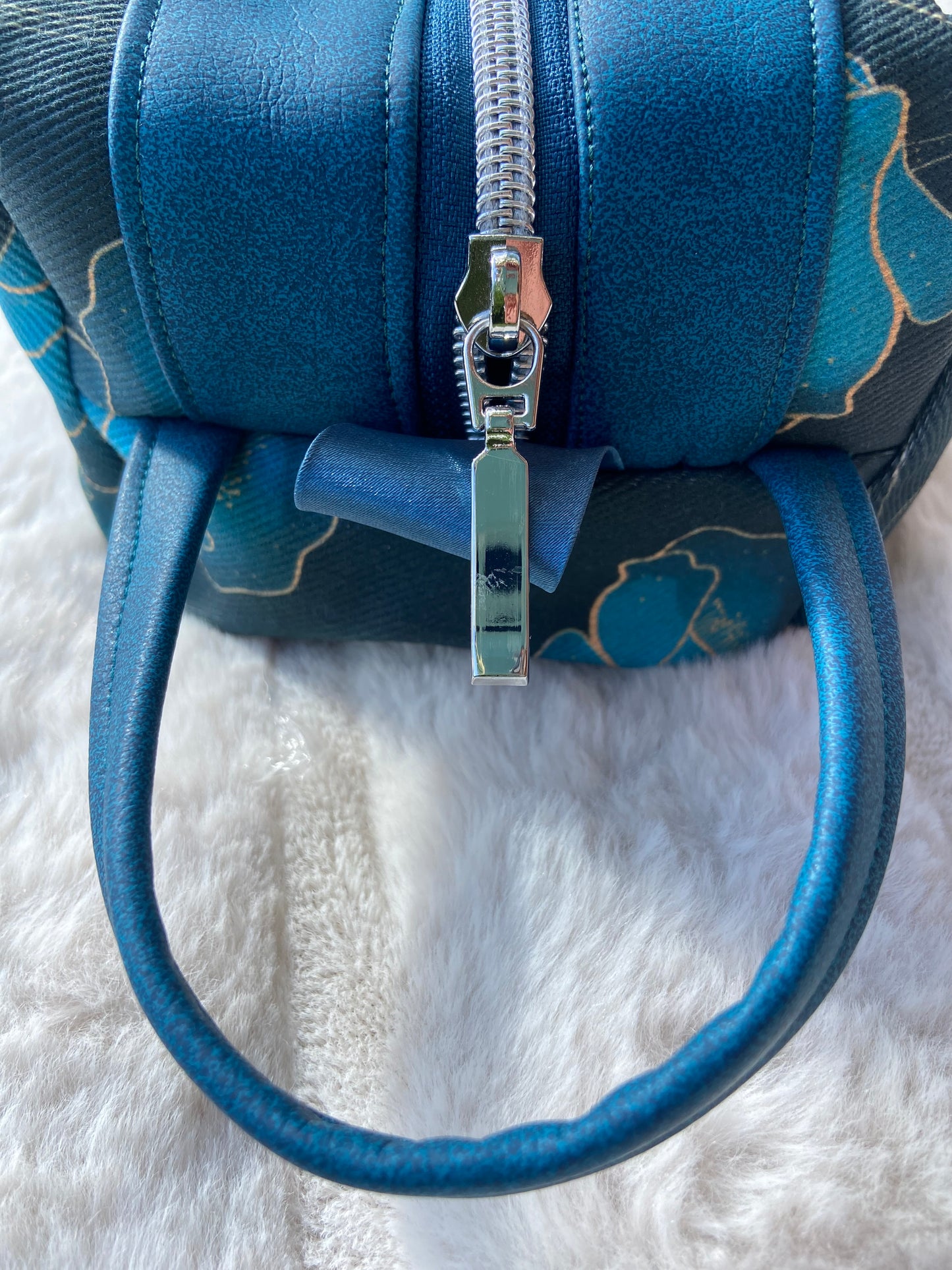 Turquoise Blue Toiletry or Goggle Case