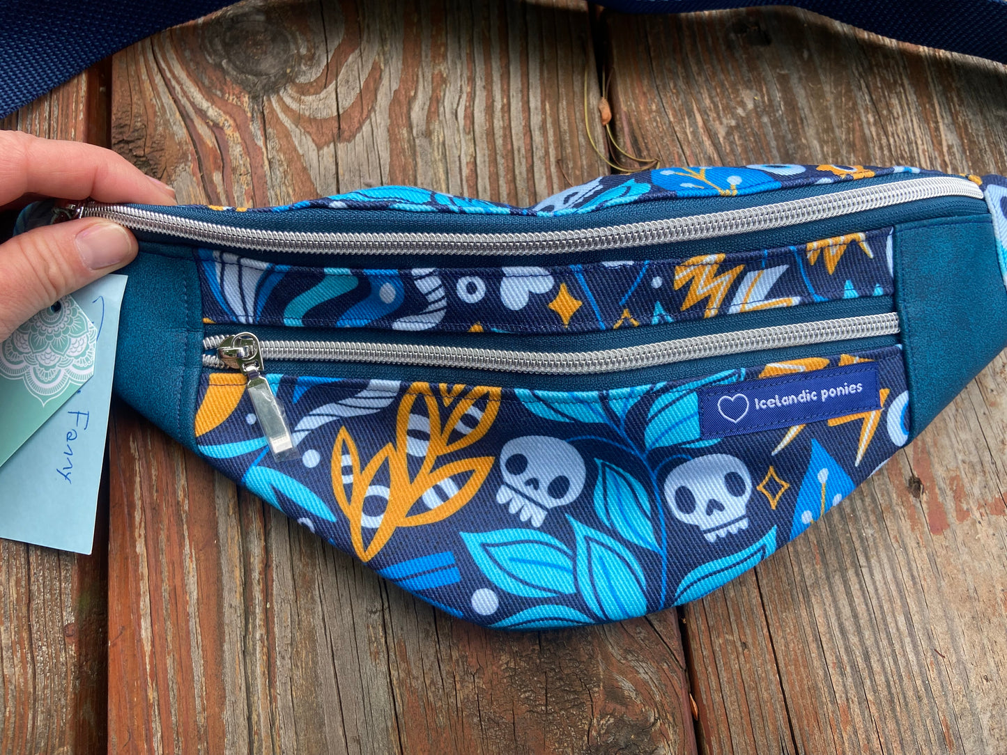 Skull and Crossbones Dani Fanny