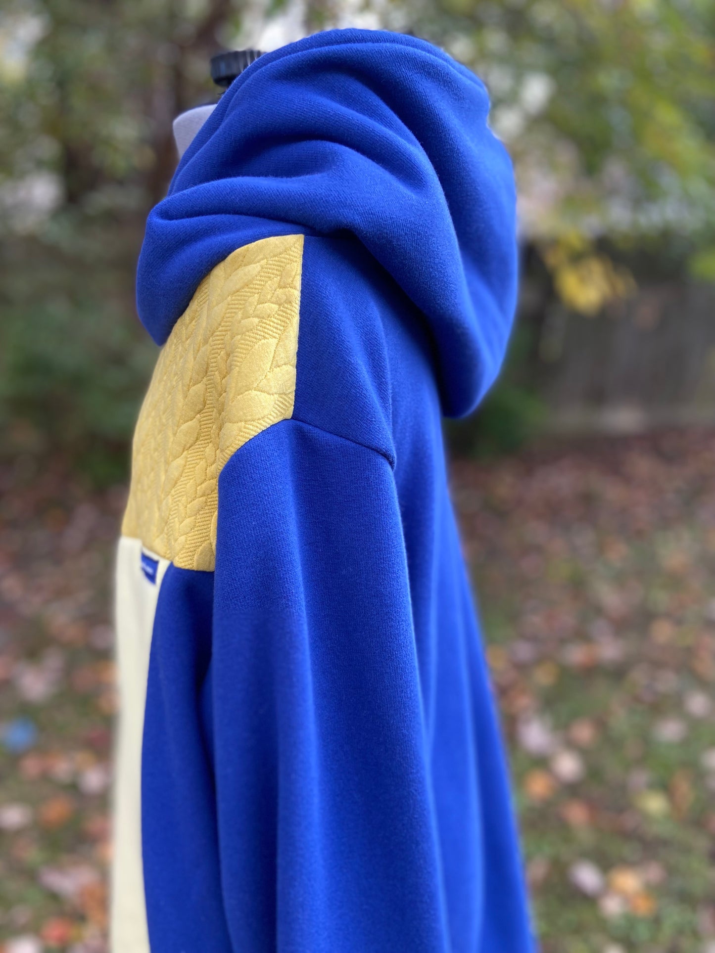 Stand with Ukraine Hoodie Size XXL