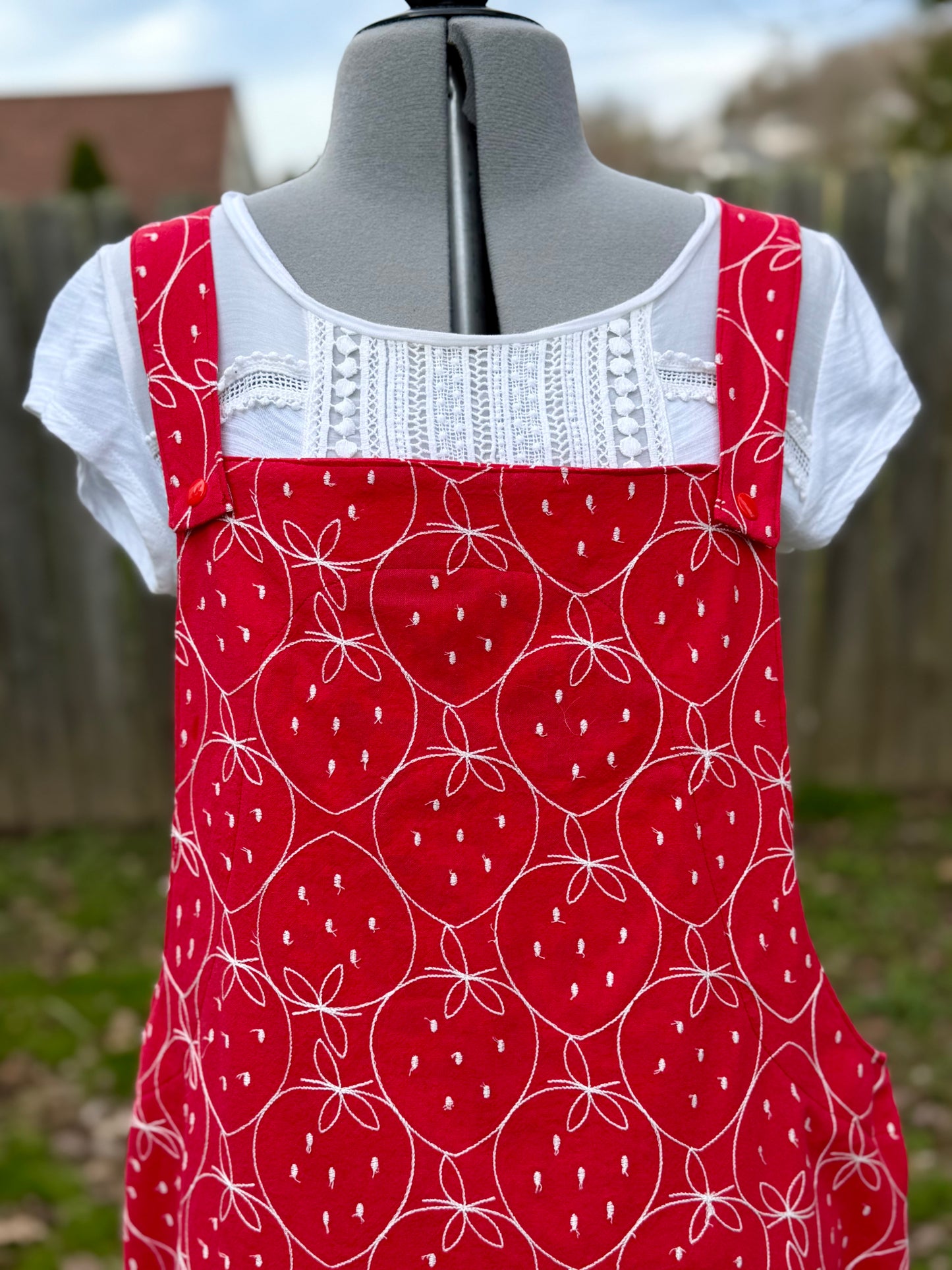 Women’s Jumper Japanese Embroidered Strawberry Jumper Size Medium
